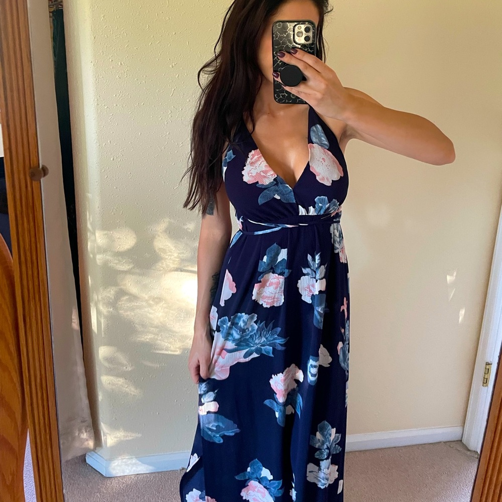 Simplee Tropical Maxi Dress